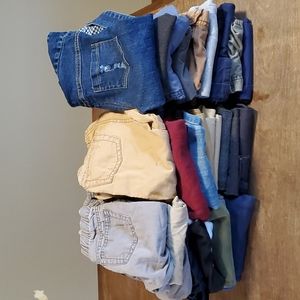 29 pairs of Boys Pants size 2t